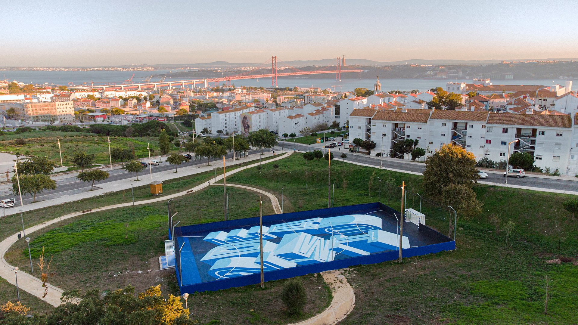 2 de Maio - Soccer court Hand Lettering