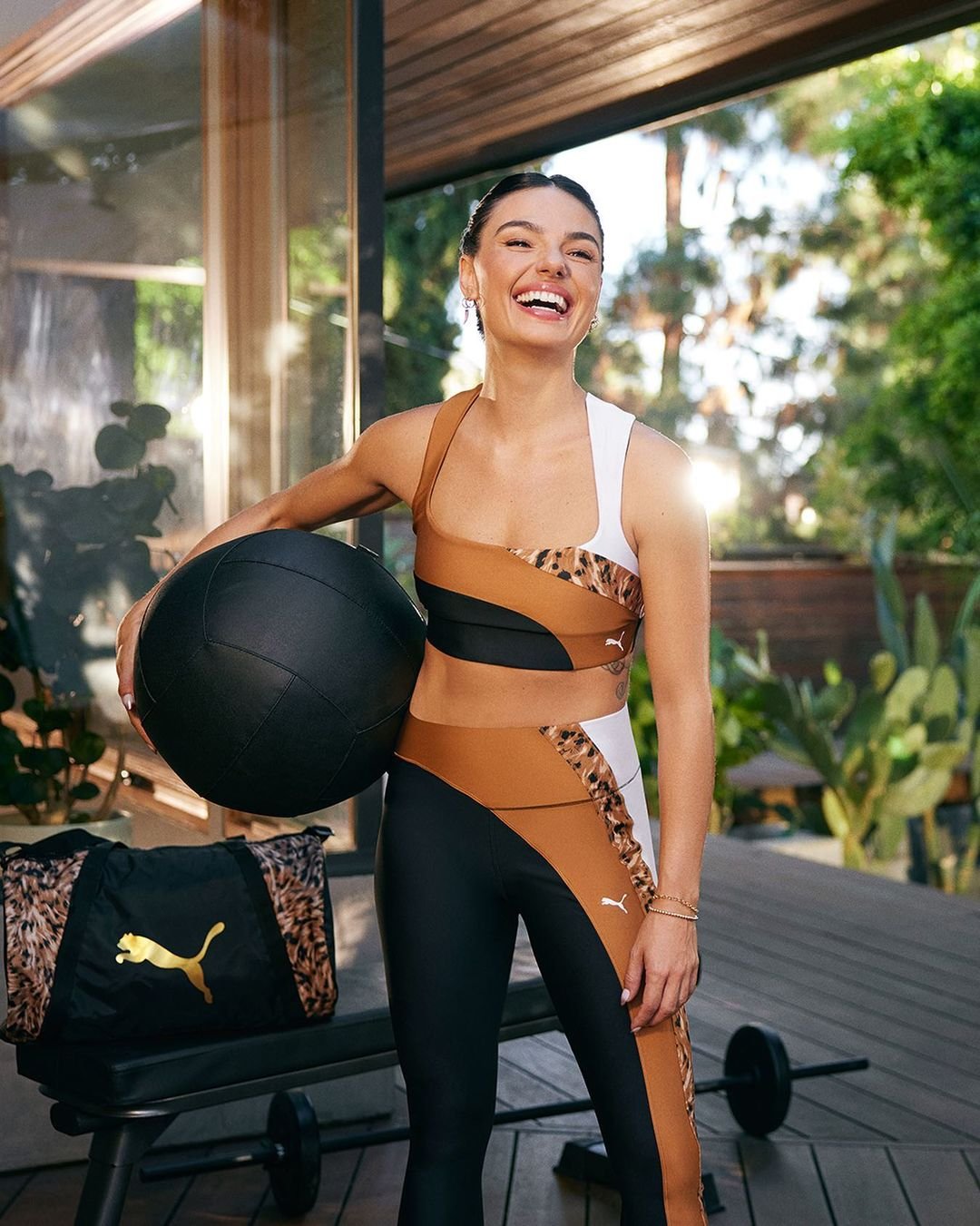 PUMA She Moves Us - Elas Movem Juntas